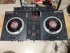 Numark NS7 DJ Controller-Japan