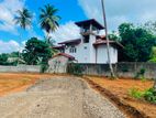 නුවර පාරට 500 M වටිනා බිම් කොටස් කිහිපයක් යක්කල