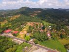 නුවර පාරට ලගින් ඉඩමක් දංඕවිටින් SE 05