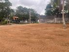 නුවර පාරට ළගින් කිරිල්ලවලින් ඉඩමක් SE 14