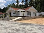 නව නුවර පාරේම ගෙයක්