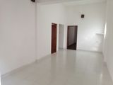 නවීන පන්නයේ නිවසක් බද්දට දීමට මහනුවර