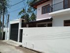 නවීනපන්නයේ Brand New Luxury 2 Story House For Sale In Piliyandala .