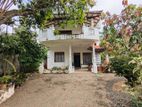නයිවල දෙවලපොලින් තෙමහල් නිවසක් විකිණීමට