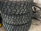 Off Road Tire Set 255/75 - R17