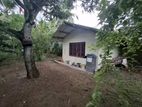 Old House For Land Value - Piliyandala Thumbowila Duwawatta Rd
