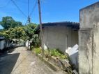 Old House For Land Value - Pitakotte Kotte