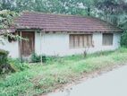 Old two story house for rent in Etampitiya
