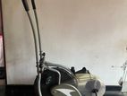 Orbitrack exercise machine