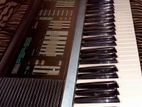 Yamaha Electronic Keyboard