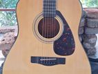 Yamaha F600 Acoustic Guitar