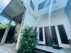 (OS201) Spacious 4-Bedroom House in Kiribathgoda, Close to Kandy Road