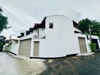 (P217) Luxury 2 Story House for Sale in Udahamulla, Embuldeniya