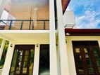 (P222) Luxury 2 Story House for Sale in Thalapathpitiya