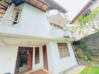 (P224) Luxury 2 story house for sale in thalapathpitiya