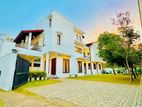 (P604) Modern, Spacious 4Br House for Rent in Maharagama