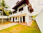 (P606) Luxury 3 Storey House for Sale in Boralesgamuwa