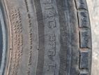 පාවිච්චි කරන ලද වෑන් ටයර් (195.R.14C) Size tyer