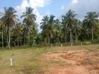 PADUKKA : (6.30P) VALUABLE LAND FOR SALE
