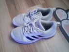 pair of used but still usable Adidas Lakers for the best price