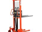 Pallet Stacker 1.5 Mt