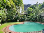 Palm Grove Mount Lavinia - 5 Bedroom House for rent with Garden