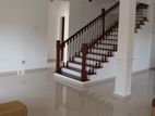 Pannipitiya : 4 Bedrooms Luxury House for Rent