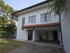 Partially Furnished House for Rent – Galvihara road, Dehiwala (HR111)