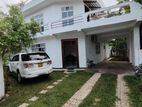 පදිංචිවියට සෑදු ලස්සන දෙමහල් නිවසක් හොරන කොළඔ මාර්ගය පෙනමානේ විකිනිමට