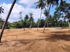 පදිංචියට කැකනදුර නගරයෙන් ඉඩම්