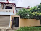 පදිංචියට සෑදු දෙමහල් නිවසක් විකිනිමට කොටිටෙි