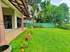 පදිංචියට සෑදු ලස්සන දෙමහල් නිවසක් විකිනිමට තලවත්තුගොඩ
