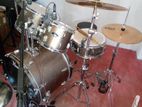 Pearl Acoustic Drum Set