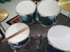 Pearl Acoustic Drumset