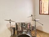 Pearl Drum Set