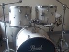 Pearl Reference Drum kit