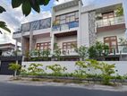 Pelawatta Luxury House for Sale