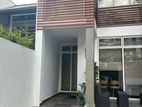 Pelawatte Akuregoda rd, 02 Storied House on 6.5 Perches of Land for Sale