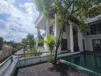 Pelawatte luxury house for Rent