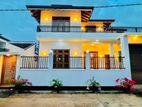 Perfect Luxury Good Residential Area Brand New Up House Sale Negombo