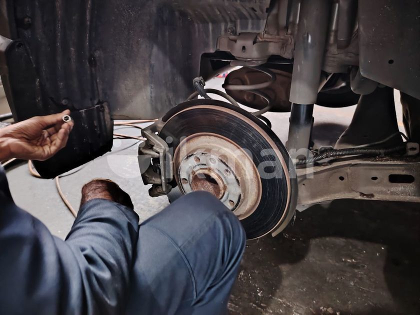 Service Pad Peugeot 5008 Brake Service & Pad Change | ikman