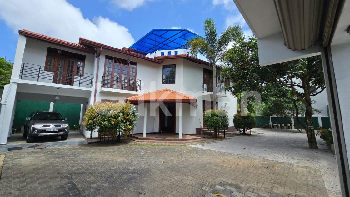 (PH764) Luxury Three Storey House for Sale in Maharagama | ikman