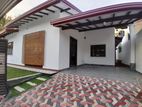 Piliyandala brand new 4 BR house Madapatha .