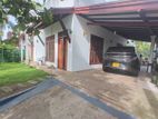 Piliyandala Dampe 3br house with 2 parking slots for sale