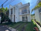 PILIYANDALA KATUBADDA ROAD 3BR 2BATH LUXURY HOUSE FOR SALE