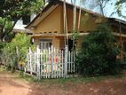 Piliyandala Land with House for Sale
