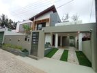 Piliyandala Luxury Modern House for Sale