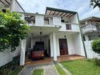 PILIYANDALA MIRISWATTA 2 STORY HOUSE FOR SALE