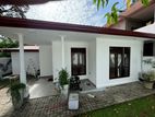 PILIYANDALA MIRISWATTA BEAUTIFUL HOUSE FOR SALE
