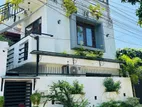 Piliyandala Prime Location Super Luxury House for Sale ....